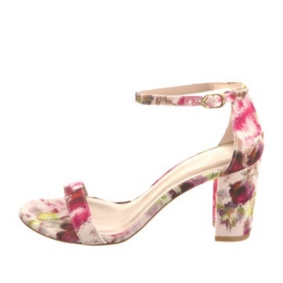 Never worn with shoe bags Stuart Weitzman floral Sandals. - Picture 3 of 4